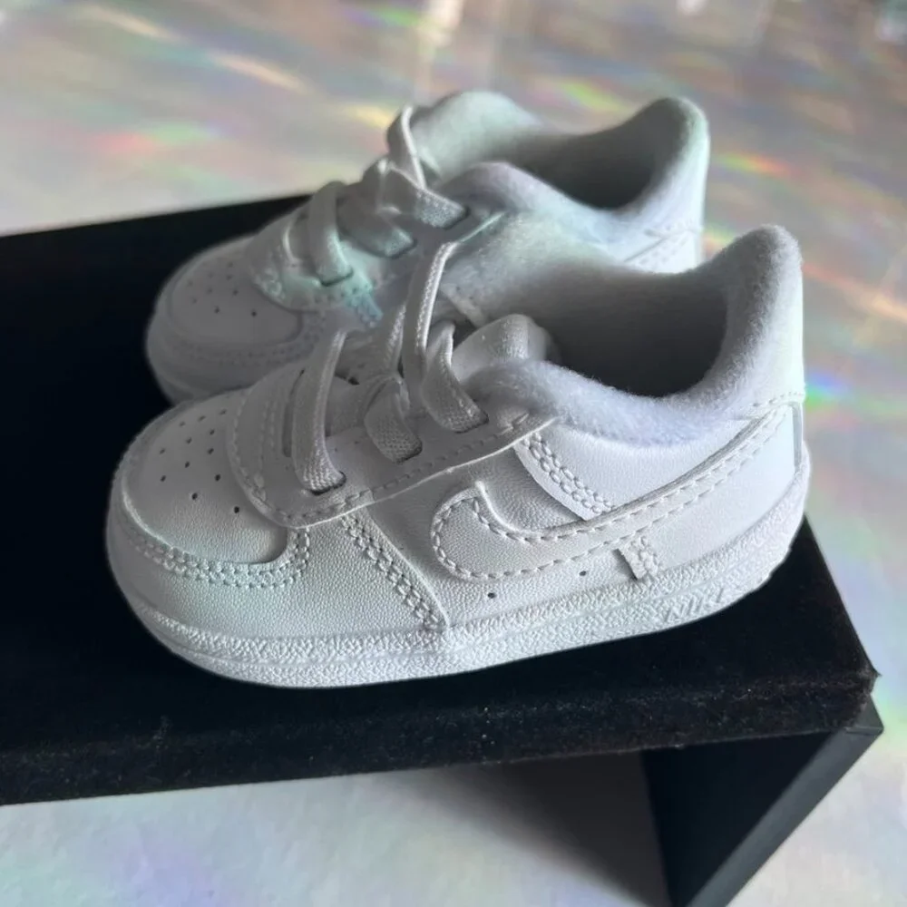 Nike Baby White Low-Top Sneakers